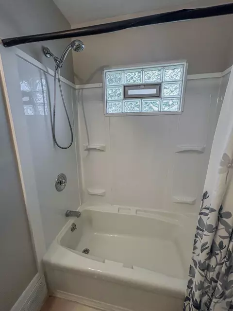 Bath - 3505 Gratiot, Flint, MI 48503 photo 2 of 2