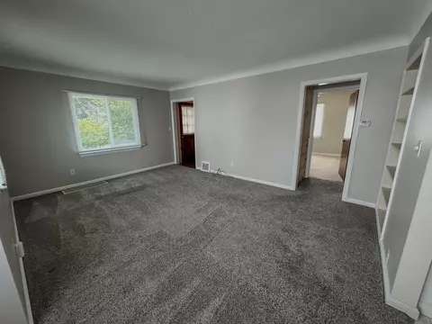 Living - 3505 Gratiot, Flint, MI 48503 photo 1 of 4