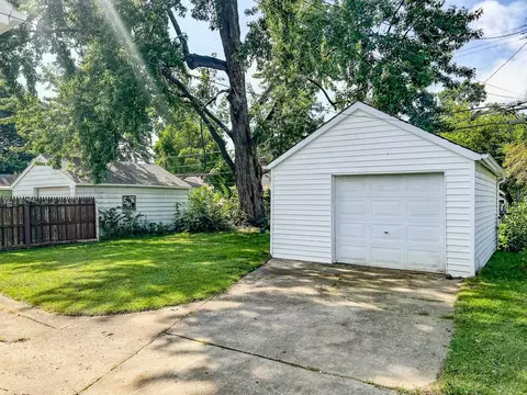 Exterior - 3505 Gratiot, Flint, MI 48503 photo 4 of 5