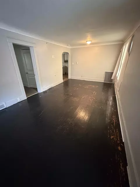 Living - 928 Huron, Flint, MI 48507 photo 2 of 2
