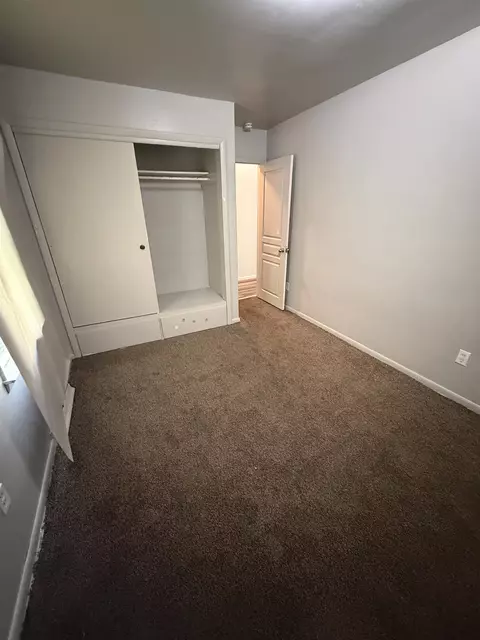 Bedroom - 928 Huron, Flint, MI 48507 photo 2 of 4