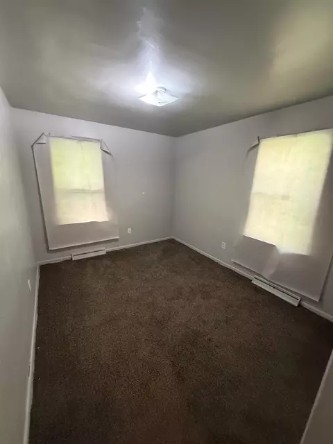 Bedroom - 928 Huron, Flint, MI 48507 photo 3 of 4