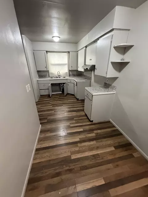 Kitchen - 928 Huron, Flint, MI 48507 photo 3 of 3