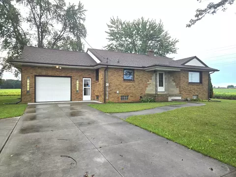 6853 Frankenlust, Bay City, MI 48706
