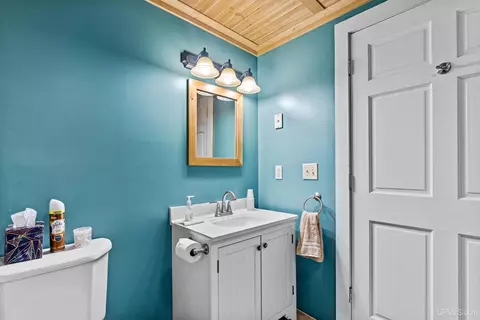 Bath - 3409 Heikkinen, Mohawk, MI 49950 photo 3 of 4