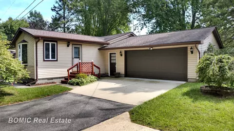 Exterior - 9300 Canada, Birch Run, MI 48415 photo 2 of 12