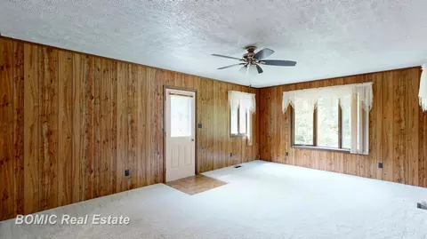 Living - 9300 Canada, Birch Run, MI 48415 photo 3 of 4