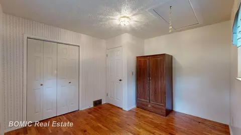 Bedroom - 9300 Canada, Birch Run, MI 48415 photo 4 of 4