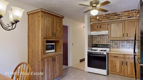 Kitchen - 9300 Canada, Birch Run, MI 48415 photo 2 of 2