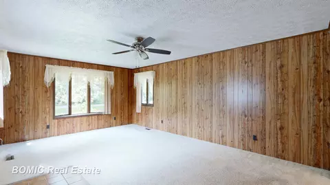 Living - 9300 Canada, Birch Run, MI 48415 photo 2 of 4