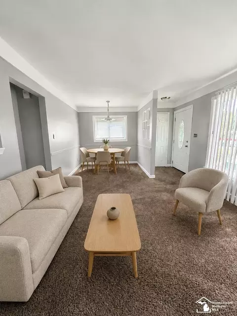 Living - 8501 Pardee, Taylor, MI 48180 photo 1 of 1