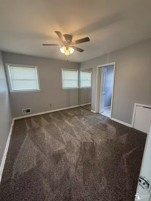 Bedroom - 8501 Pardee, Taylor, MI 48180 photo 1 of 4