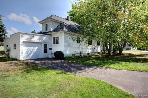 350 W Larch, Ironwood, MI 49938