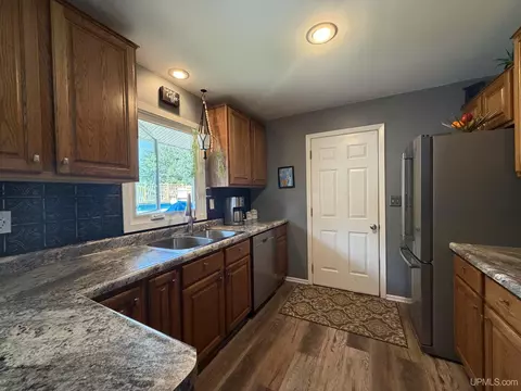 1590 S Westwood, Ishpeming, MI 49849 photo 5