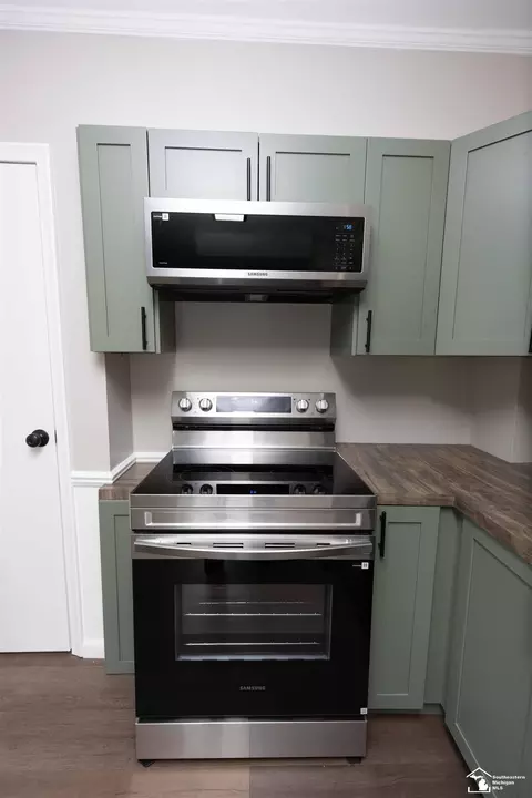 Kitchen - 328 Union, Monroe, MI 48161 photo 5 of 6