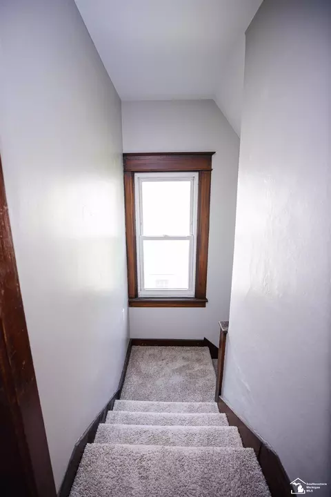 Entry Way - 328 Union, Monroe, MI 48161 photo 4 of 5
