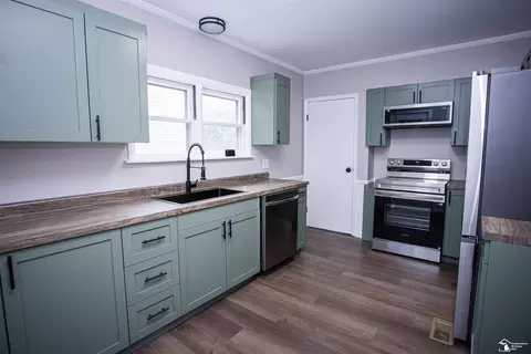 Kitchen - 328 Union, Monroe, MI 48161 photo 1 of 6