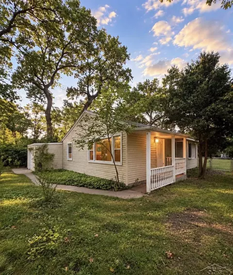 1480 Linden, Muskegon, MI 49445