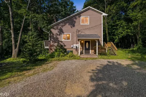 535 Goldengate, Lake Orion, MI 48362