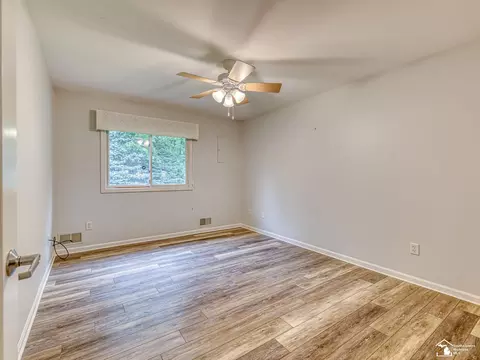 Bedroom - 905 May, Monroe, MI 48161 photo 4 of 6