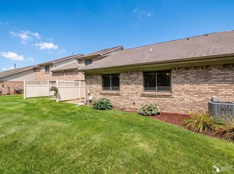 Exterior - 905 May, Monroe, MI 48161 photo 5 of 7