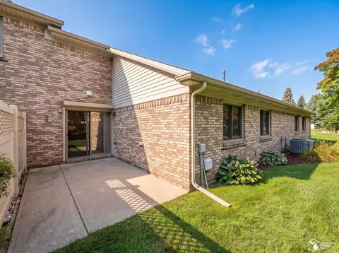 Exterior - 905 May, Monroe, MI 48161 photo 3 of 7