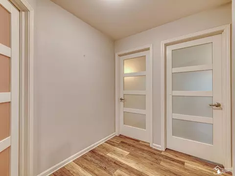 Entry Way - 905 May, Monroe, MI 48161 photo 2 of 2