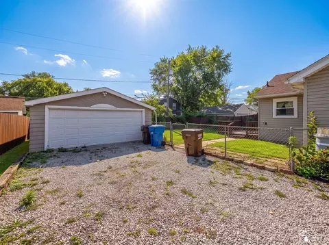 Exterior - 3326 10th, Monroe, MI 48162 photo 6 of 9