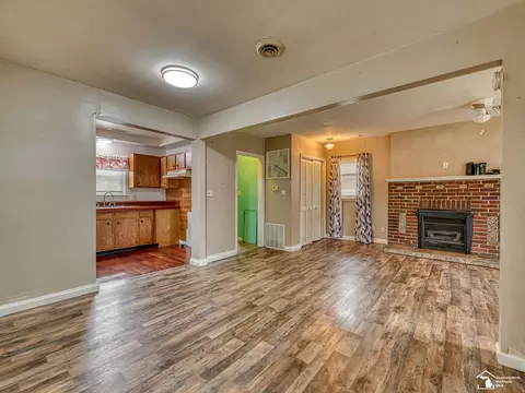 Living - 3326 10th, Monroe, MI 48162 photo 6 of 6