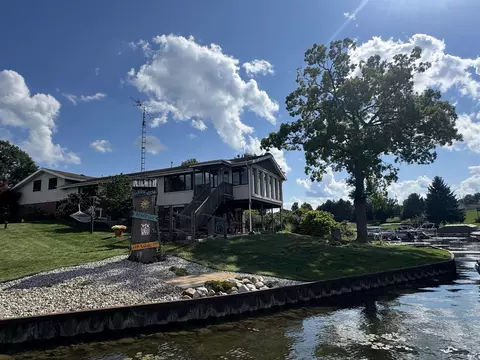 Exterior - 11262 Sauk, Jerome, MI 49249 photo 5 of 20