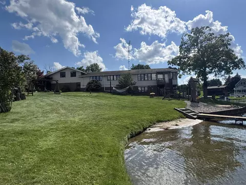 Exterior - 11262 Sauk, Jerome, MI 49249 photo 6 of 20