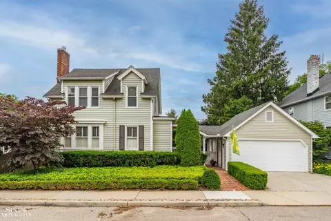 Exterior - 357 Roosevelt Pl, Grosse Pointe, MI 48236 photo 2 of 7