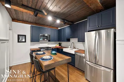 Kitchen - 357 Roosevelt Pl, Grosse Pointe, MI 48236 photo 1 of 4