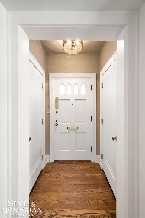 Entry Way - 357 Roosevelt Pl, Grosse Pointe, MI 48236 photo 1 of 1