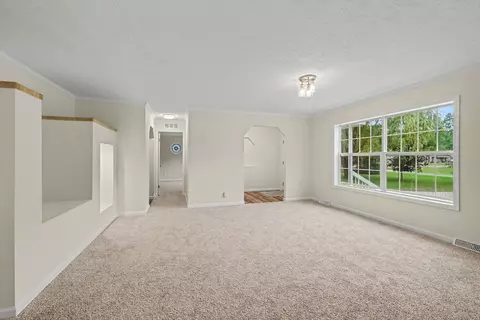 Living - 6254 Indian Lk, Gladwin, MI 48624 photo 2 of 3