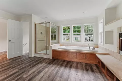 Bath - 6254 Indian Lk, Gladwin, MI 48624 photo 1 of 3