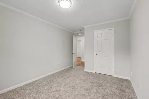 Bedroom - 6254 Indian Lk, Gladwin, MI 48624 photo 4 of 6