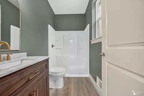 Bath - 926 Ford, Carleton, MI 48117 photo 1 of 5