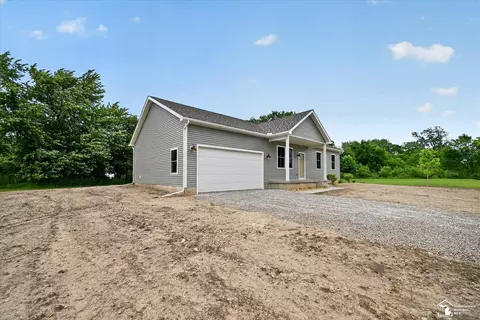 Exterior - 926 Ford, Carleton, MI 48117 photo 4 of 9