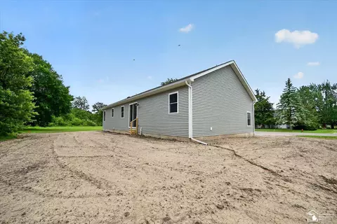 Exterior - 926 Ford, Carleton, MI 48117 photo 9 of 9