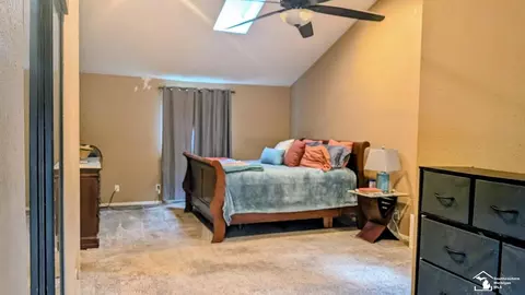 Bedroom - 10315 Secor, Temperance, MI 48182 photo 3 of 8