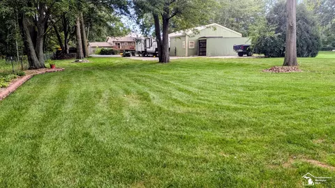Exterior - 10315 Secor, Temperance, MI 48182 photo 11 of 12