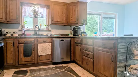 Kitchen - 10315 Secor, Temperance, MI 48182 photo 2 of 3
