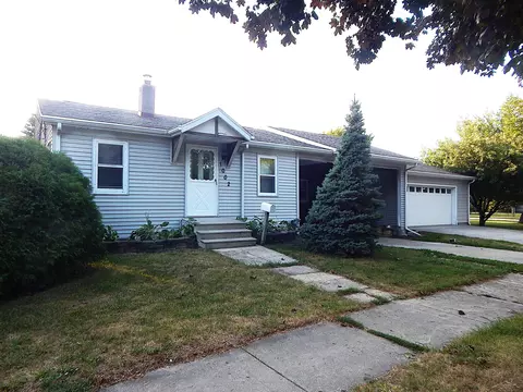 1002 S Henry, Bay City, MI 48706