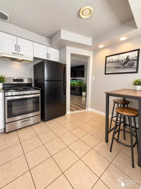Kitchen - 8521 Pardee, Taylor, MI 48180 photo 1 of 1