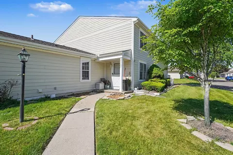 39762 Village Wood, Novi, MI 48375