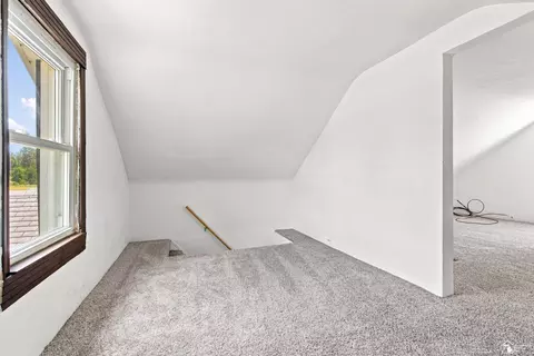 Entry Way - 9230 Crabb, Temperance, MI 48182 photo 3 of 3