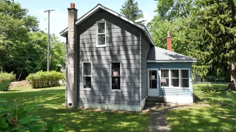 400 Shattuck, Saginaw, MI 48604