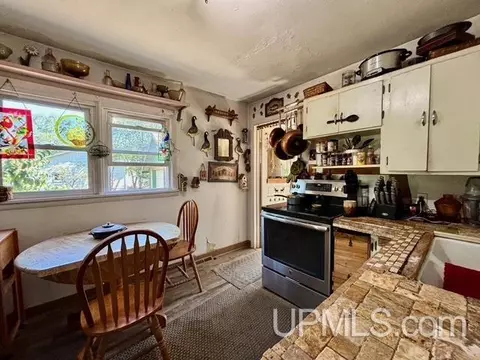 Kitchen - 550 Co Rd Prf, Ishpeming, MI 49849 photo 4 of 5