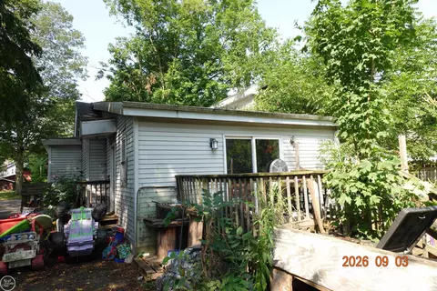 Exterior - 515 Walnut, Three Rivers, MI 49093 photo 2 of 4